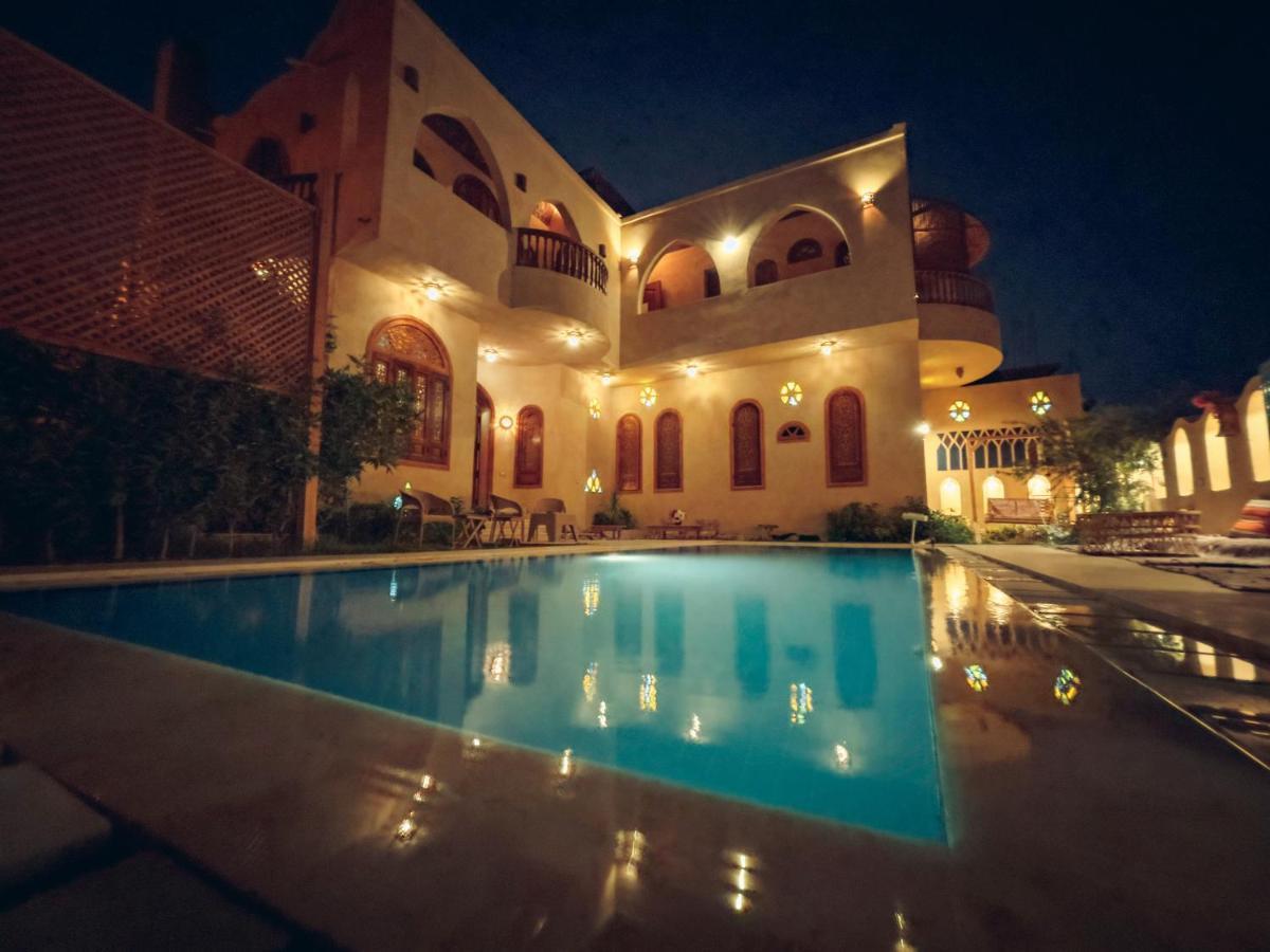 Tunis Palace - Fayoum Luaran gambar